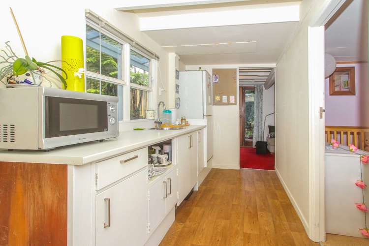 15 Gledstane Road Stanmore Bay_20