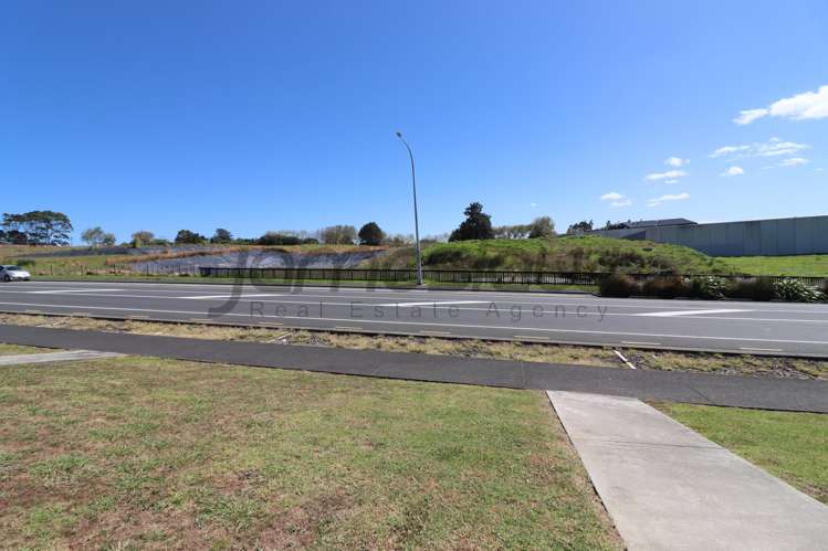 07/11 Northside Drive Westgate_17