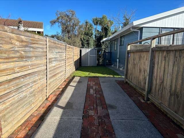 10e Saxbys Road Glenview_1