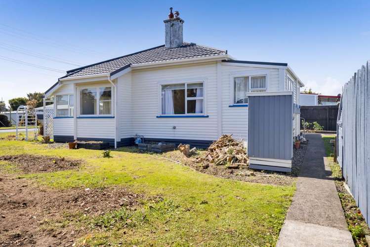 2 Argyle Street Hawera_18