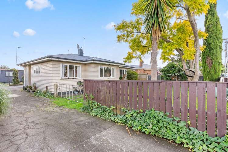 1/35 Rollerson Street Papakura_14