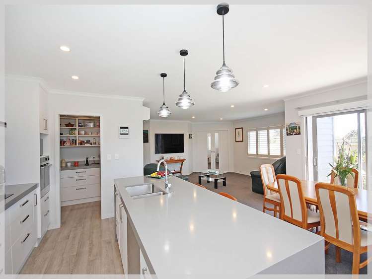 10 Story Street Foxton Beach_5