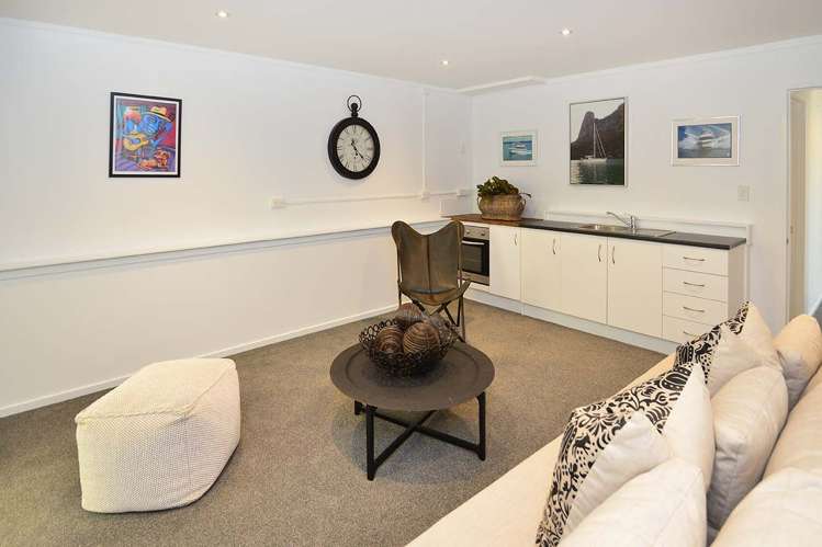 117 Waldorf Crescent Orewa_21