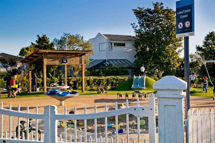 2/13 Pine Ridge Terrace Hauraki_15