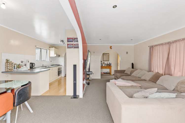 6 Constance Place Clover Park_1