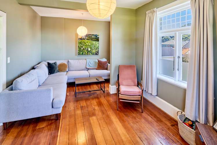 355 The Parade Island Bay_10