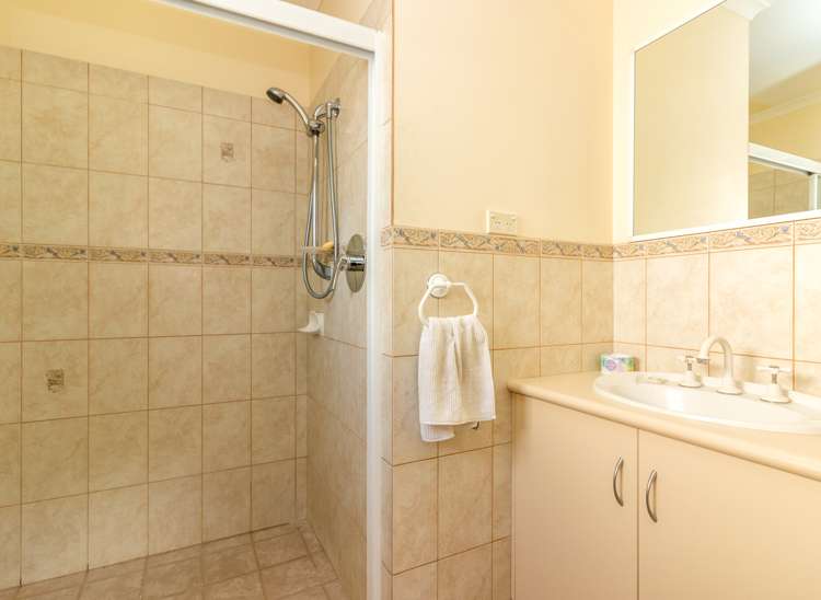 43 Thames Road Paeroa_9