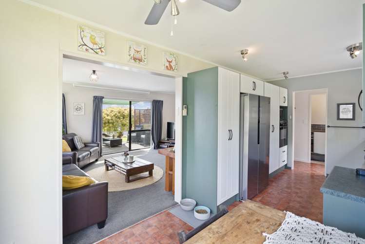56 Lakeside Drive Pahurehure_8