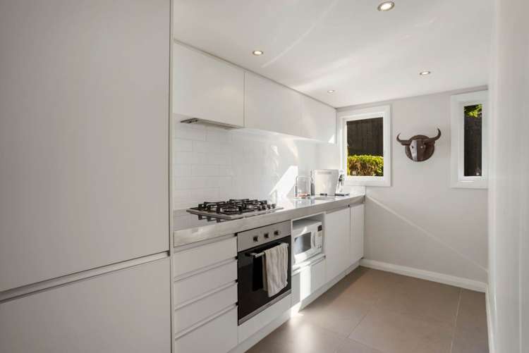 46 Ladies Mile Remuera_17