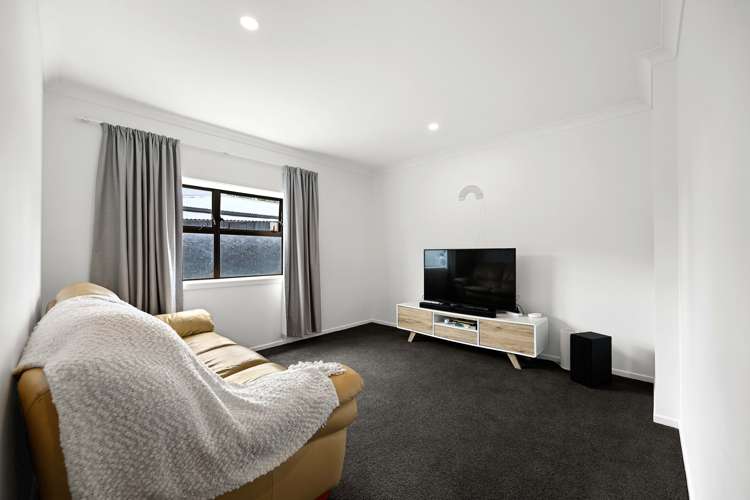 69 Ranui Street Dinsdale_13