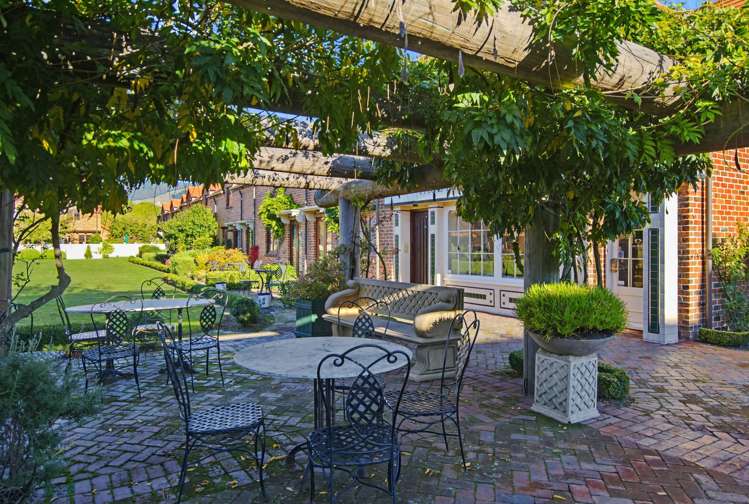 10/24 Quiet Woman Way Monaco_15