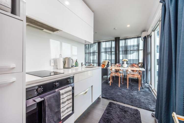 12/137 Quay Street Auckland Central_15