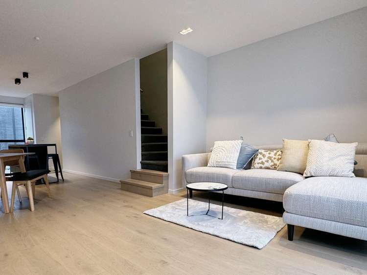 14/33 Kilmore Street_0