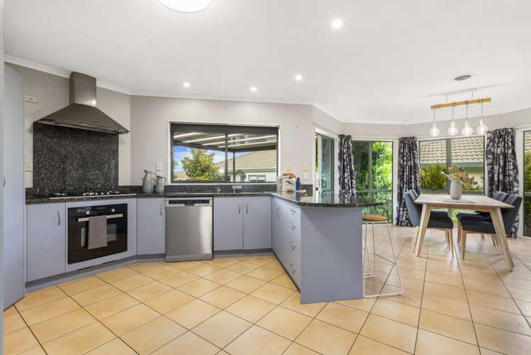 59 Basley Road Owhata_4