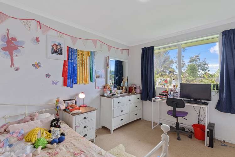 561 Johns Road Fernside_14