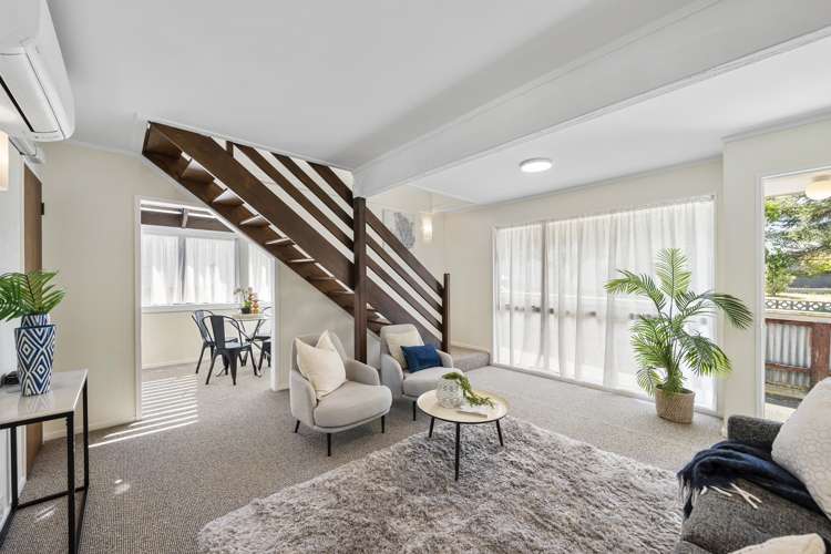 3/133 Queens Drive Lyall Bay_13