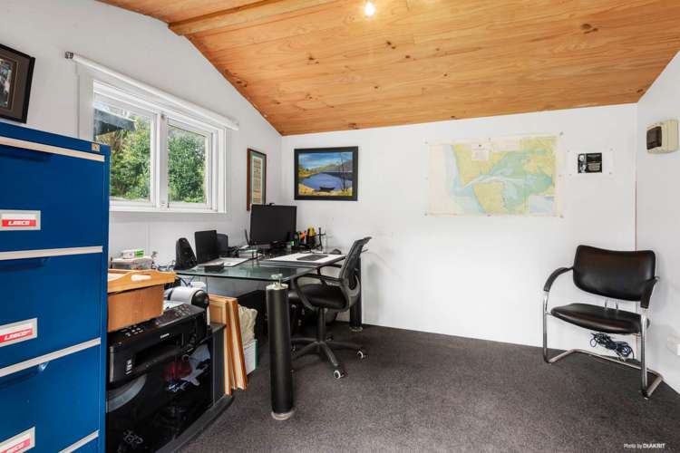 69 Warner Park Avenue Laingholm_10