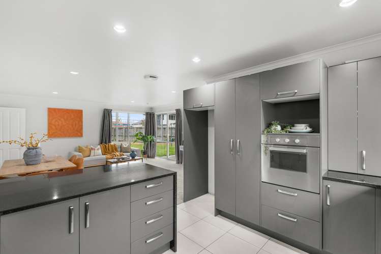 1 Somerville Crescent Aidanfield_7