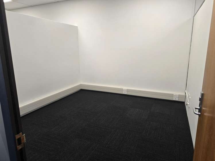 184 Great South Road Manurewa_15