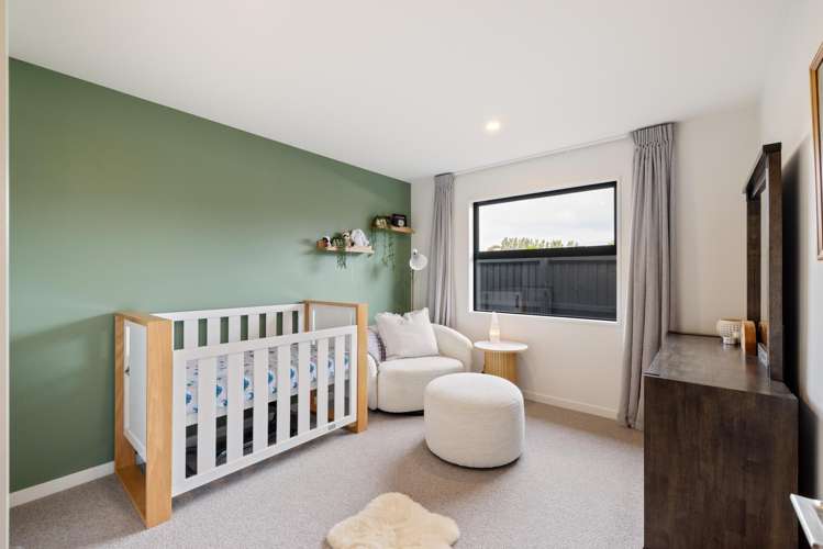 13 Russ Drive Lincoln_16