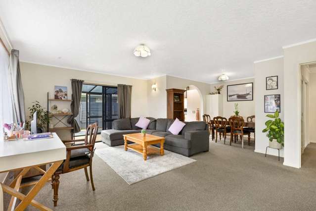 Low-Maintenance Comfort in the Heart of Motueka