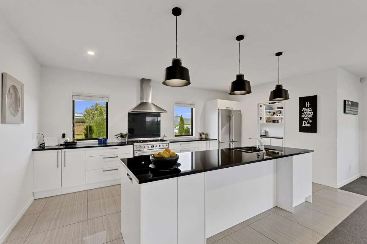 34 Riverstone Drive_3