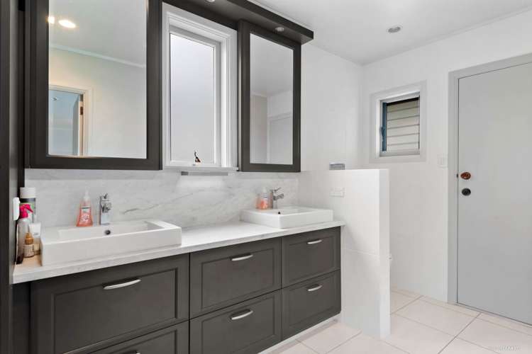 58 Jaemont Avenue Te Atatu South_15