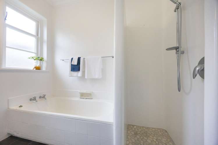 34 Rainforth Street Roslyn_17