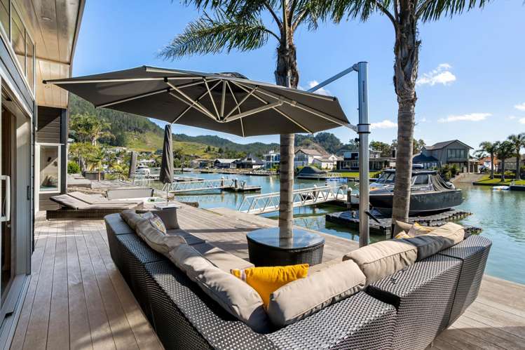 527 Waterways Parade_4