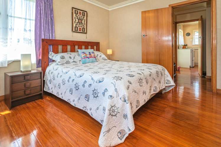 18 Tatahi Street Te Puru_8