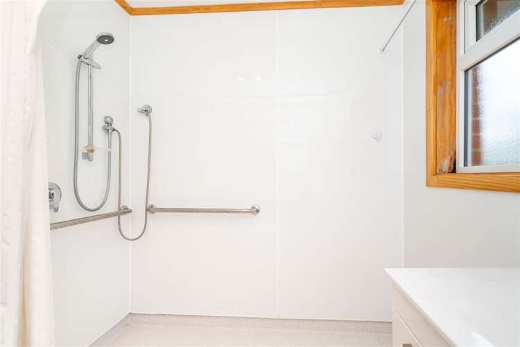 22 Owen Street Green Island_9