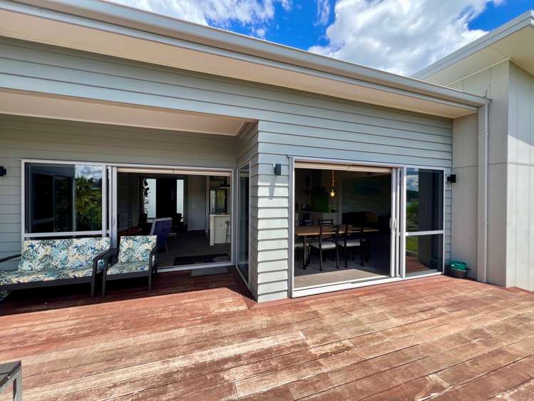 5c Sunshine Rise Raglan_54