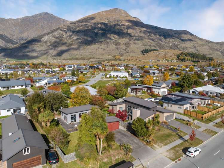32 Sylvan Street Dalefield/Wakatipu Basin_24