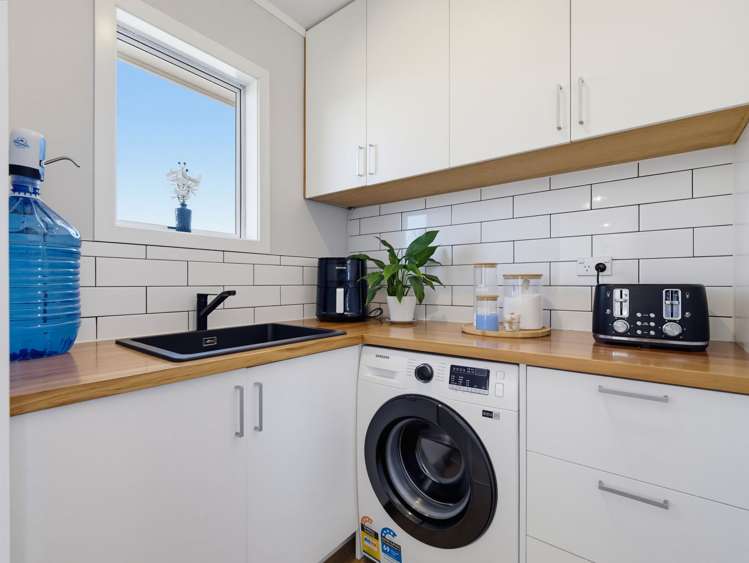 21 Colombo Road Waiuku_10