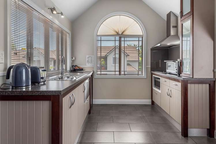 Freehold/361 Western Hills Drive Avenues_10