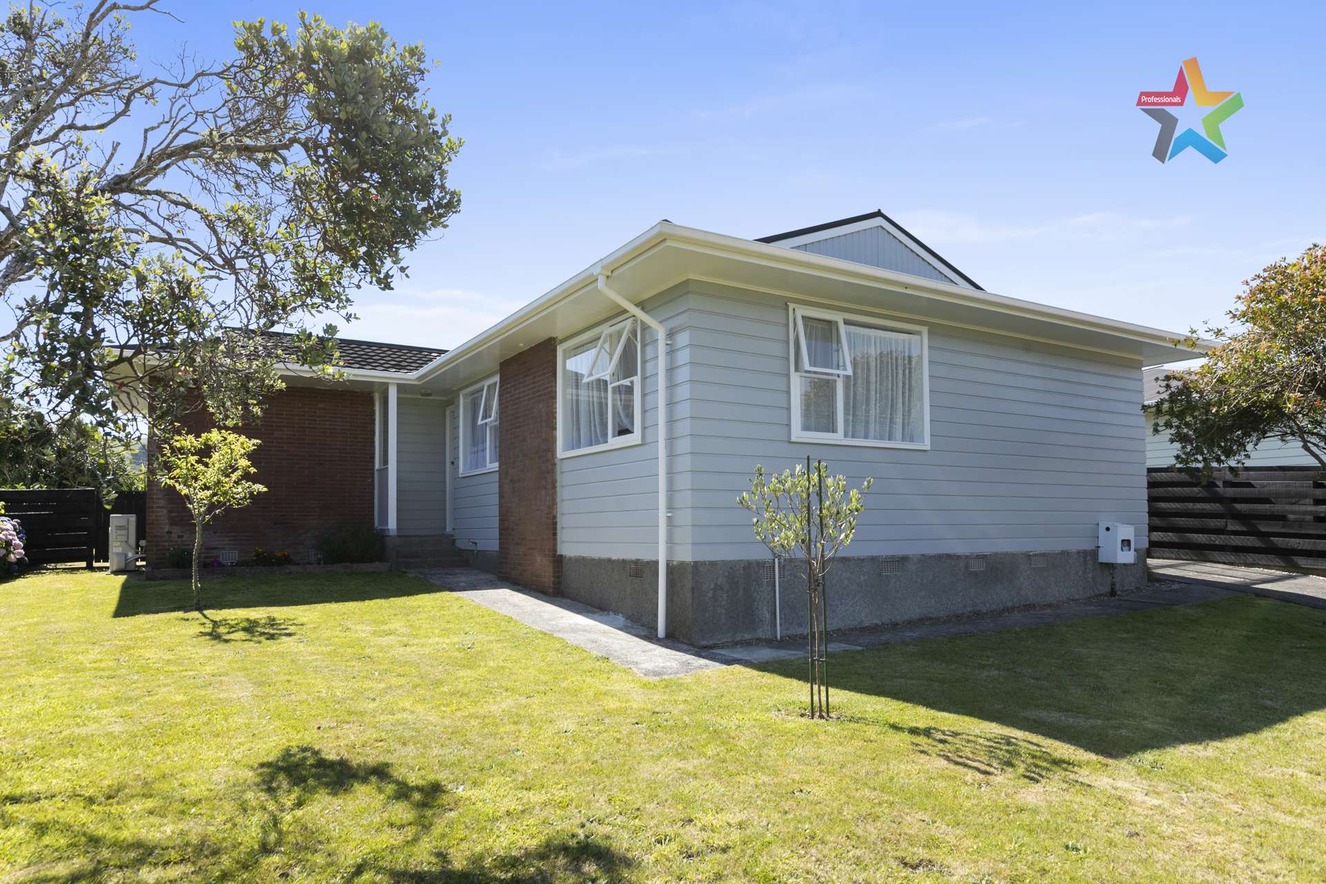 13 Otira Grove Kelson_0