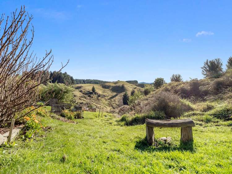 660 Cathedral Road Domett_16