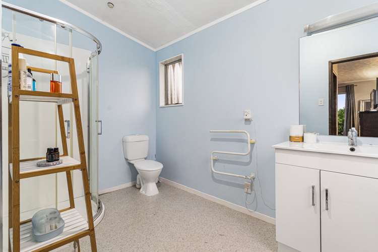 8 Fairdale Place Birkdale_7