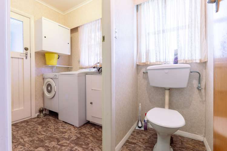 76 Guy Street Dannevirke_23