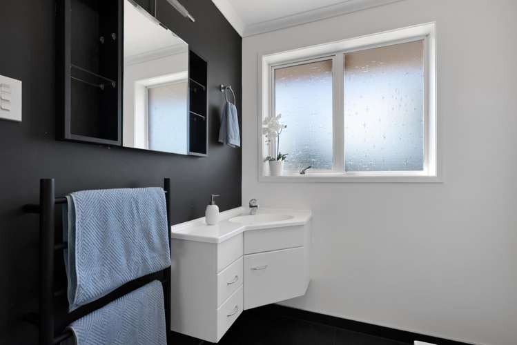 12 Tui Place Bell Block_20