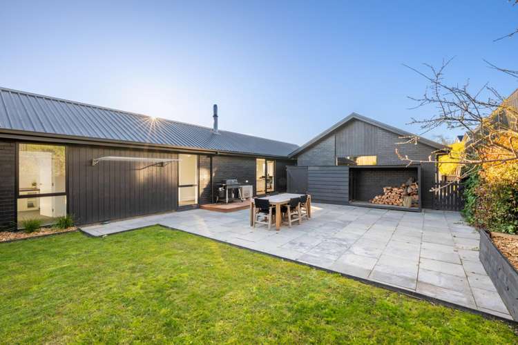 19 Golf View Close Fairhall_4