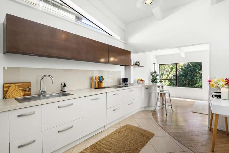 9 Saddleback Rise Murrays Bay_10