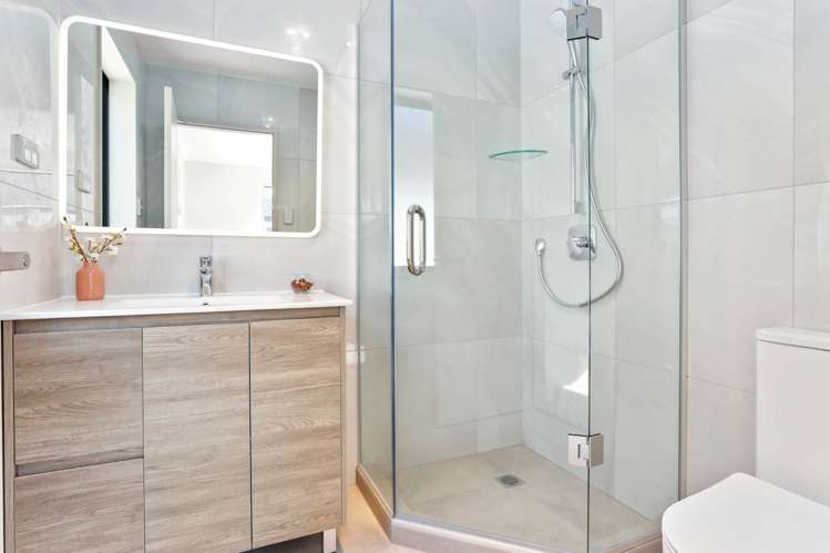 2/155 Portage Road New Lynn_8