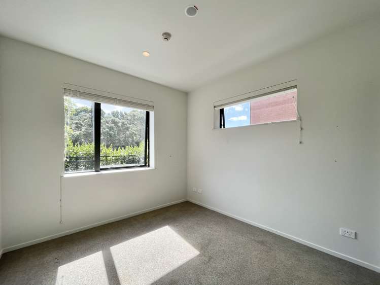 G02/7C Hinaki Street Point England_12