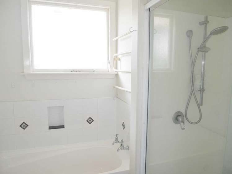 14 West-Watson Avenue Hillmorton_13