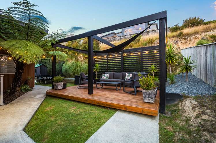 22 Ships Cove Whitby_17