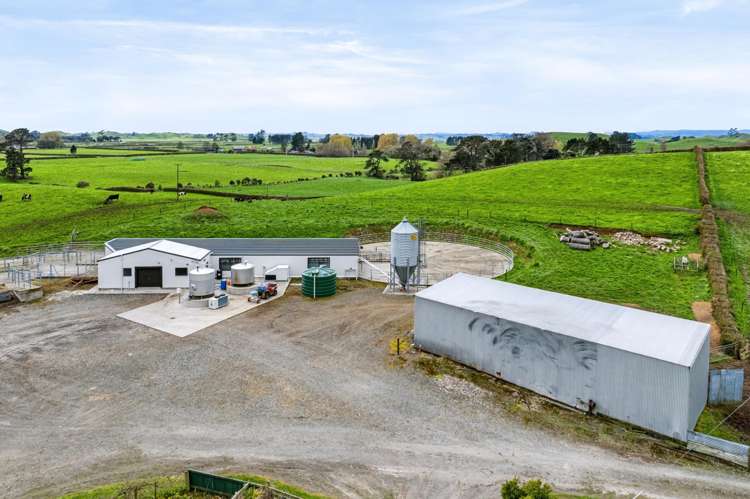 401 Bird Road Stratford_16