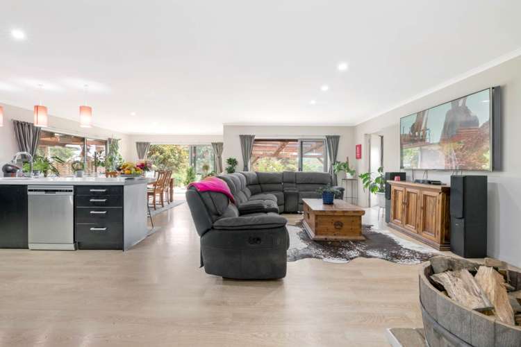 42 Urumaraki Avenue Helensville_8