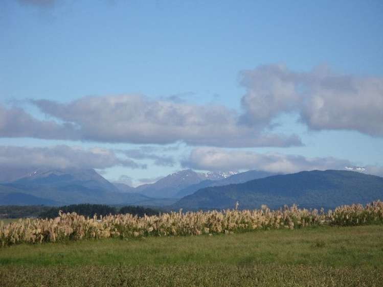 61 The Cliffs Tuatapere_14