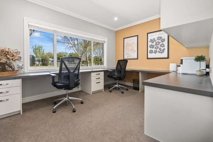 1097 Queen Street East Levin_34
